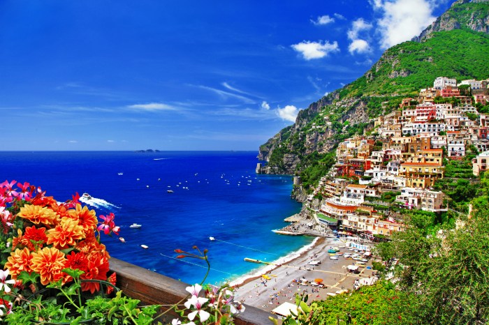 Amalfi coast stay where towns hotels hotelscombined